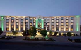 Hotel Holiday Inn Montreal Airport